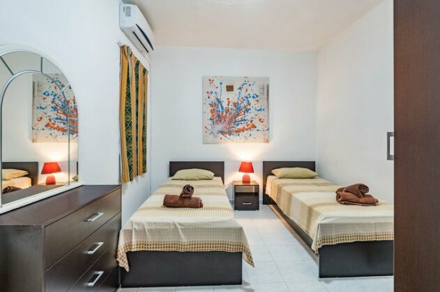 GetawaysMalta - Fleur 3-bedroom Apartment in Sliema - Photo5