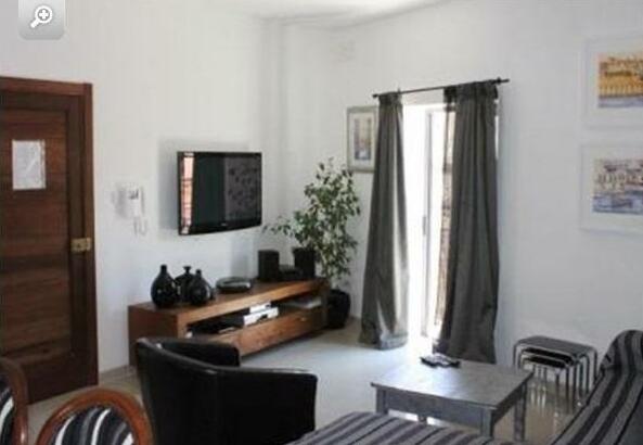 Luxurious Apartment in Sliema - Photo3