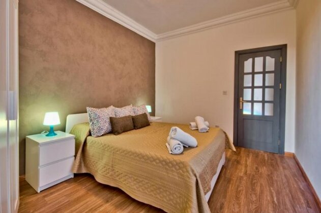 Sliema 2-bedroom apartment with Valletta Seaviews - Photo3