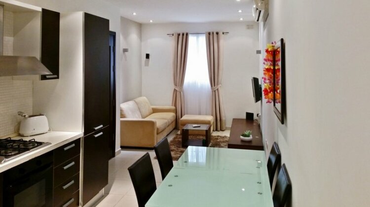 Elegant Apartment With Terrace in Balluta St Julians Just off - Photo4