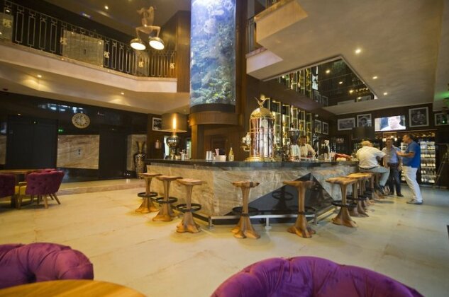 Hugo's Boutique Hotel - Adults Only - Photo3