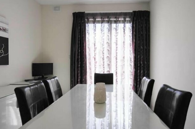 Oak Terrace - Photo5