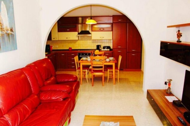 Cosy Qawra Apartment - Photo2