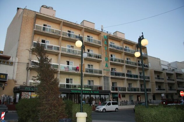 Mavina Hotel & Apartments