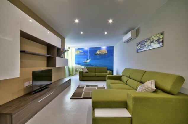 Ocean Drive Court C8 - Photo2