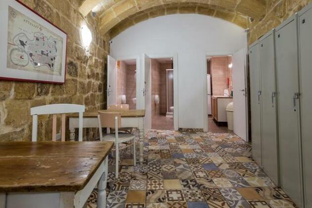 Vallettastay Hostel Accommodations - Photo5
