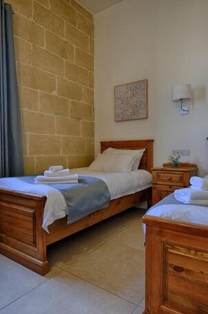 Gozo Inn - Photo3