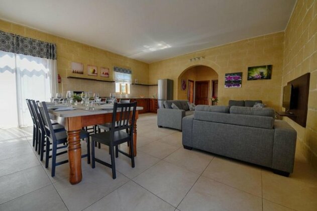 Gozo Inn - Photo5