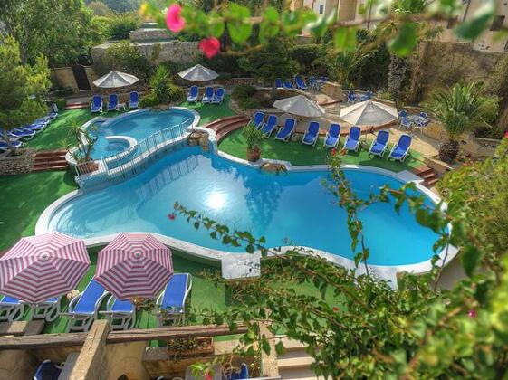 Cornucopia Hotel - Photo3