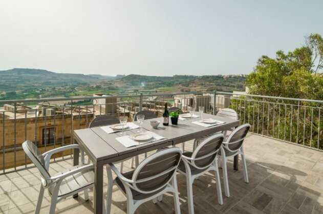 Janique Holiday Home - Photo2