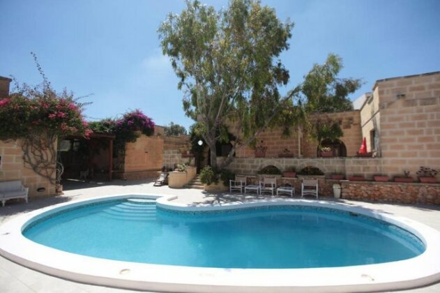 Villa Aya - 2 Bedroom with Shared Pool - Photo4