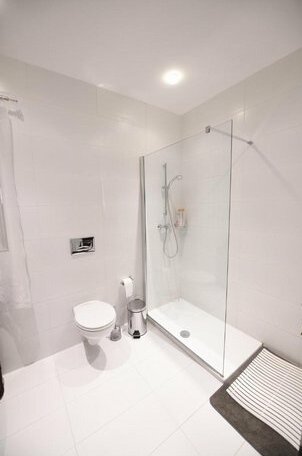 Saghtrija Luxury Apartments - Photo2