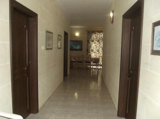 Sunset Seaview Apartments - Photo2