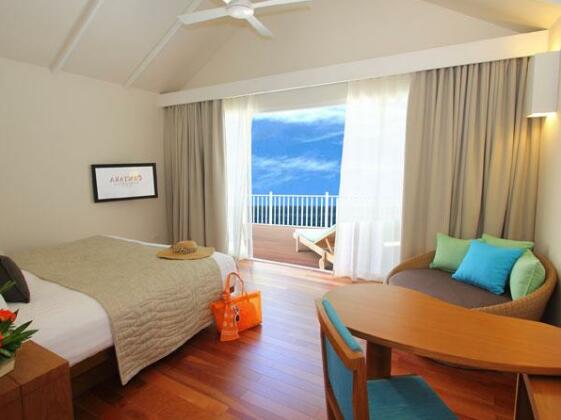 Centara Ras Fushi Resort & Spa Maldives - Photo2