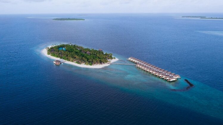 Dreamland Maldives Resort - Photo2