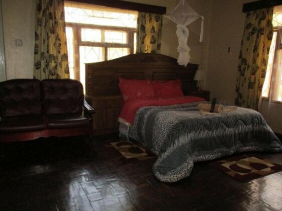 Nelly's Guesthouse - Photo4