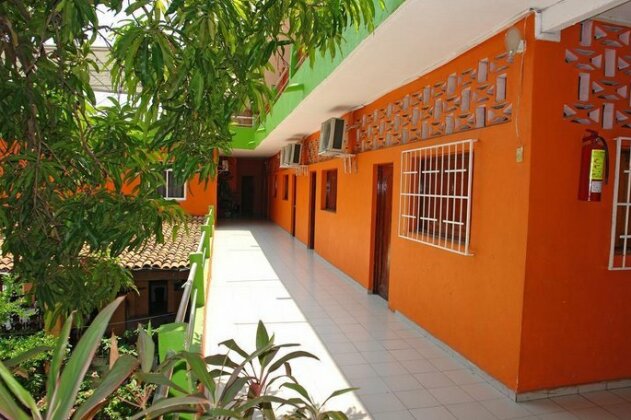 Hotel La Jungla - Photo2