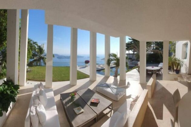 Incredible Modern Villa With The Best View - Photo2