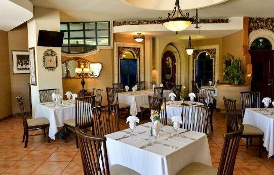 Hotel Arcos del Parque - Photo4