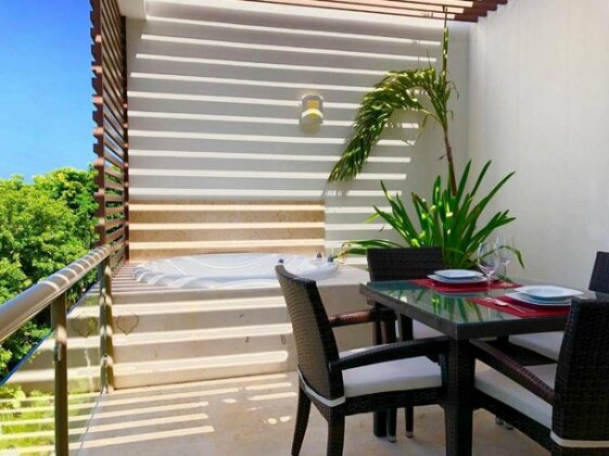 2 Story Minimalist Penthouse Inside Bahia Principe Resort - Photo3