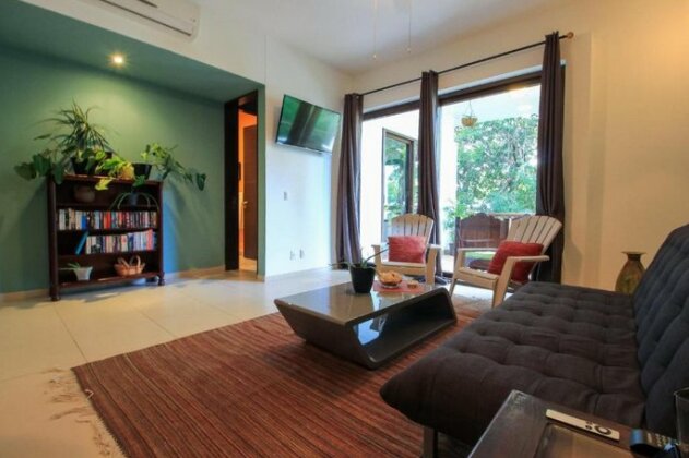Modern Condos with Resort Amenities in Gated Community - Photo4