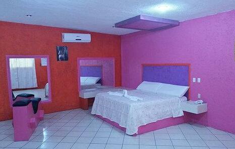 Hotel Dana Express - Photo2