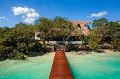 Mia Bacalar Luxury Resort & Spa