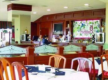 Astur Hotel & Residence - Photo4