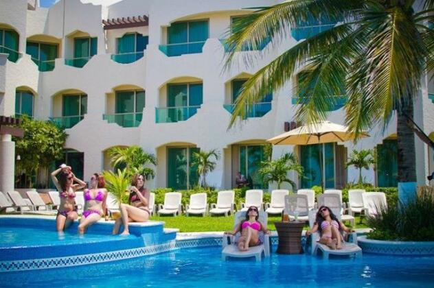 Playa Caracol Hotel & Spa - Photo2