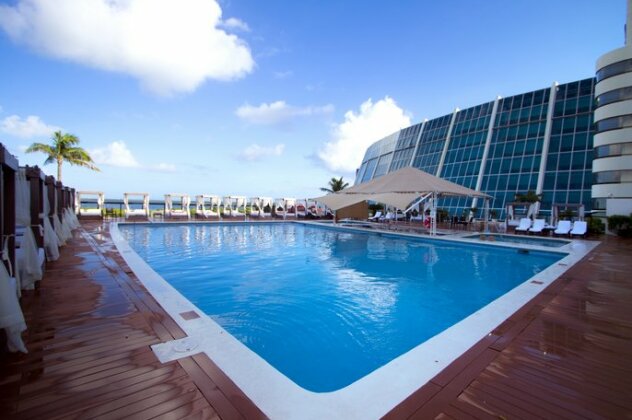 Crown Paradise Club Cancun - All Inclusive