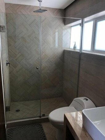 Flawless 2BD ocean front Penthouse - Photo2