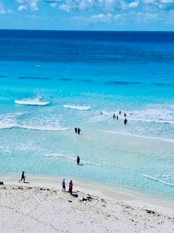 Ocean View Apartment Cancun - Photo5