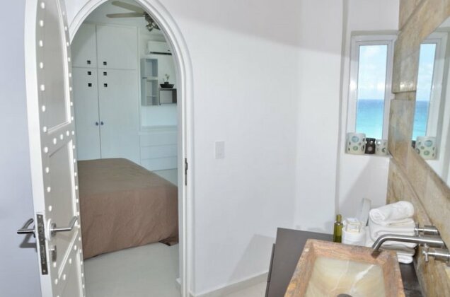 Penthouse 07 - Photo3
