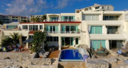 Prime Eight Bedroom Beach House Cancun