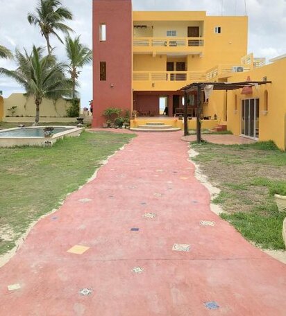 Flamingos Inn - Photo2