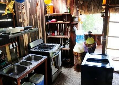 Cabanas Hostel y Camping - Photo2