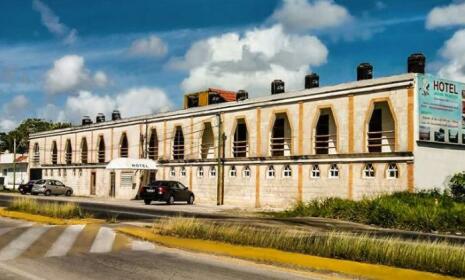 Hotel Laguna Encantada B&B