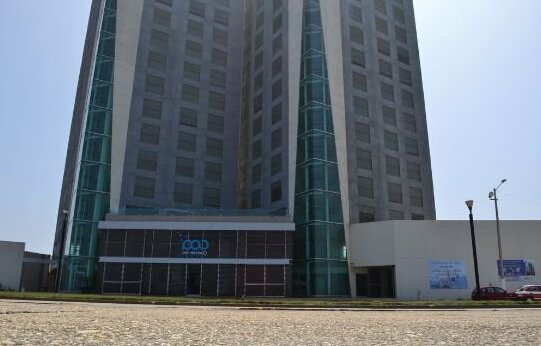 Quetzalcoatl Hotel & Suites Deluxe