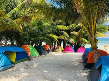 Camping Lunas Bar