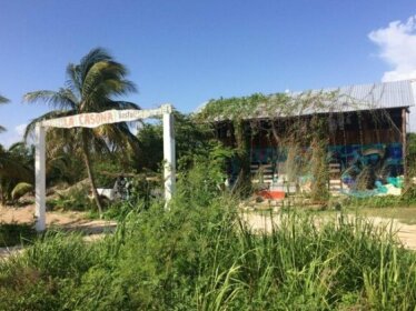 La Casona Mahahual Hostal camping Restaurante