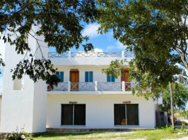 Marlin Apartments Majahual