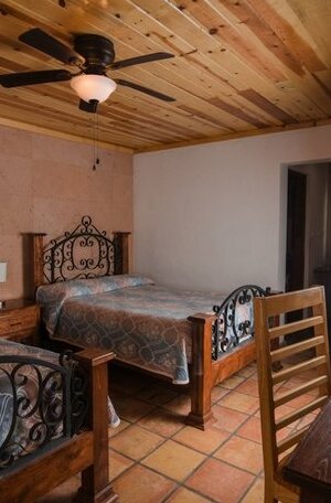 Hotel Cascada Inn - Photo4