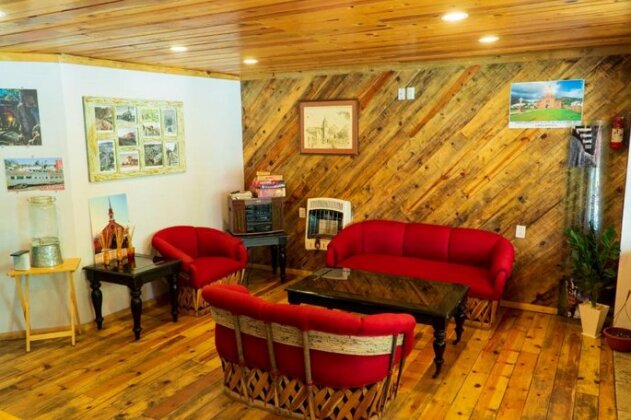 Hotel La Estacion Creel - Photo4