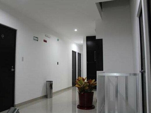 Clamont Suites - Photo2