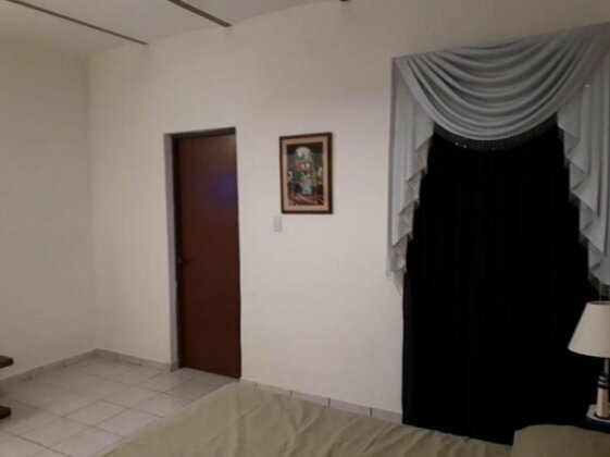 Martha's HOUSE - Photo2