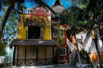 Casa Maya Lodge Robinson Crusoe Life