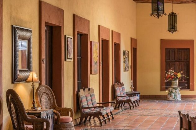 Hotel Posada del Hidalgo - Photo4