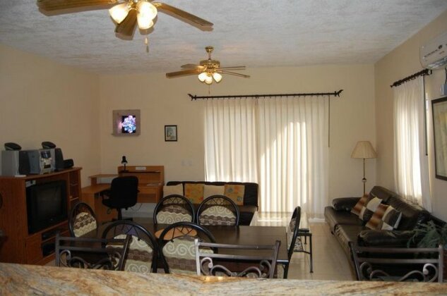 Pescadero Palace - Photo3