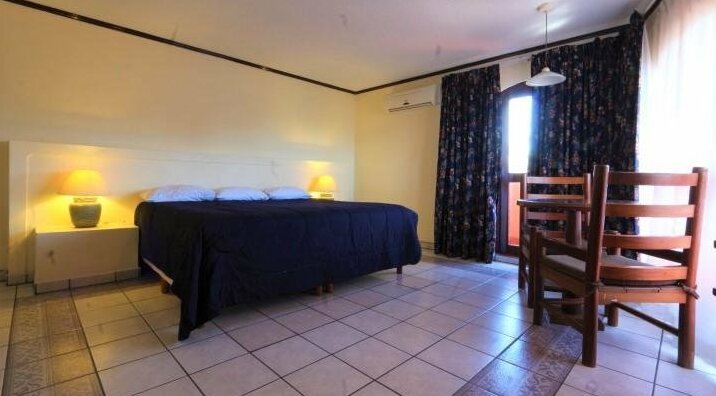 Hotel La Pinta - Photo5