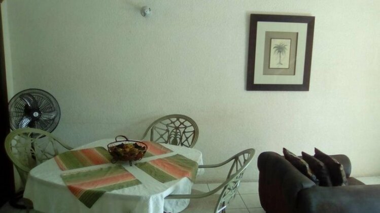Ochoa's House - Photo3